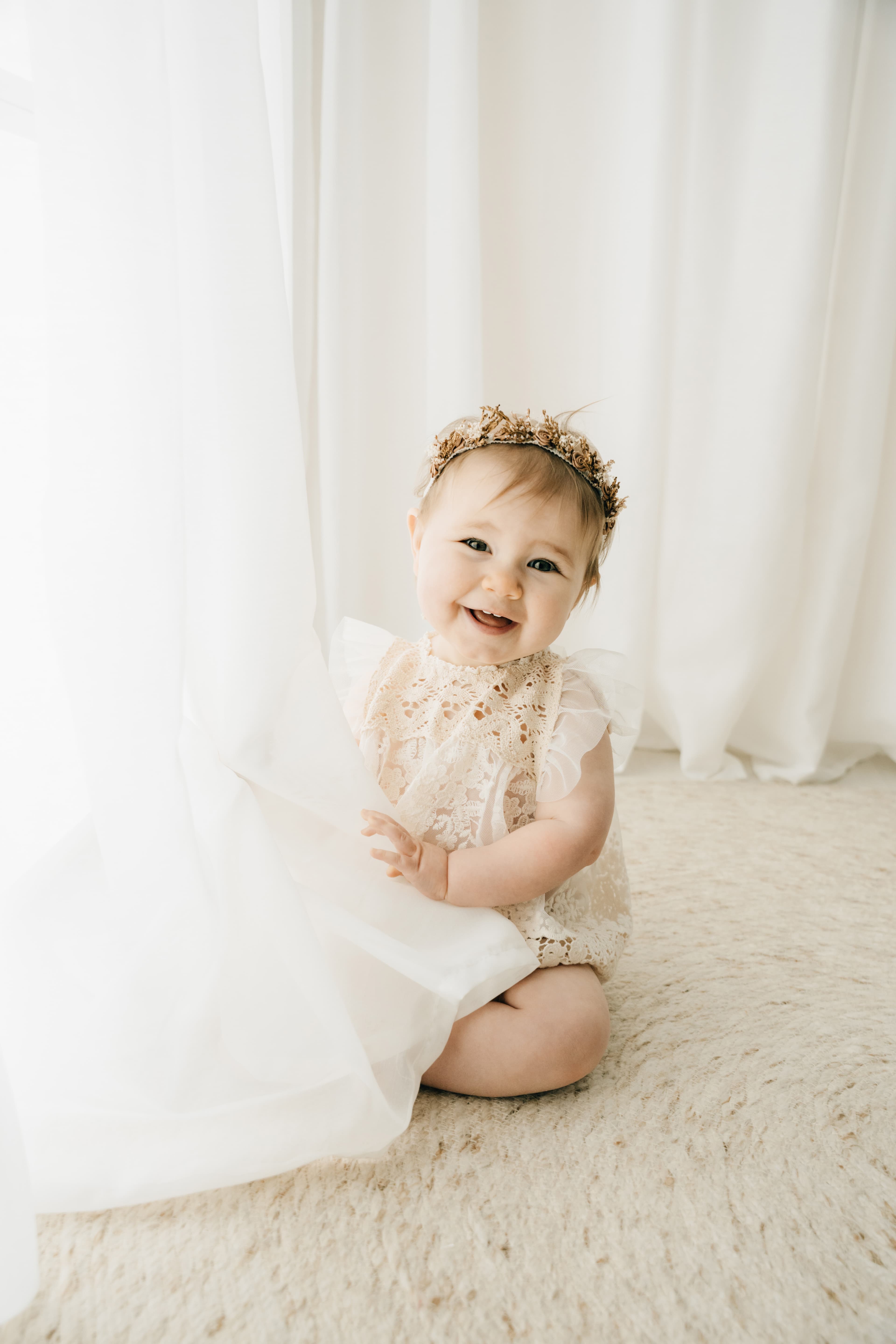 Sitter Session photography by Tina Hevingham — image 13