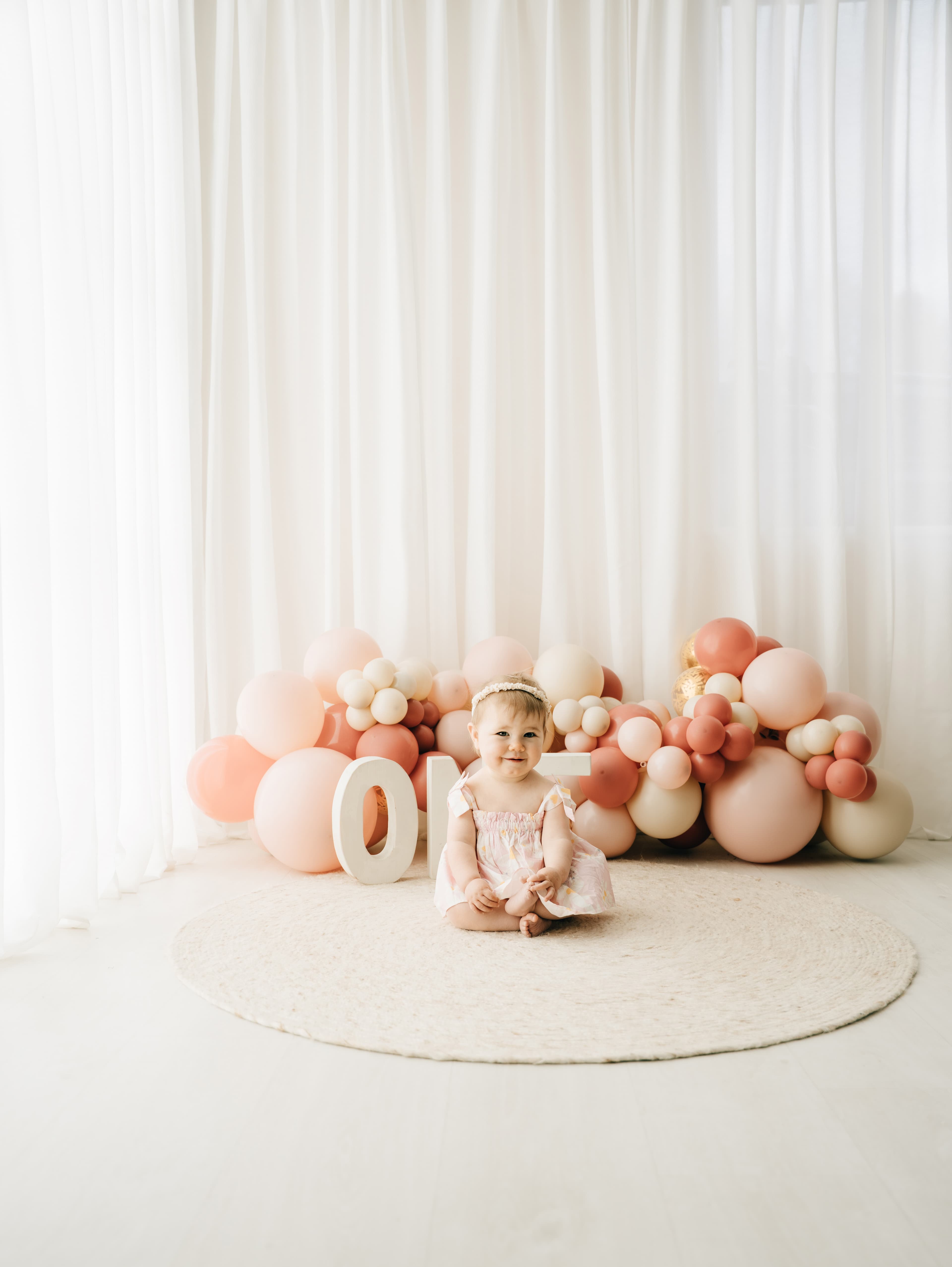 Sitter Session photography by Tina Hevingham — image 3