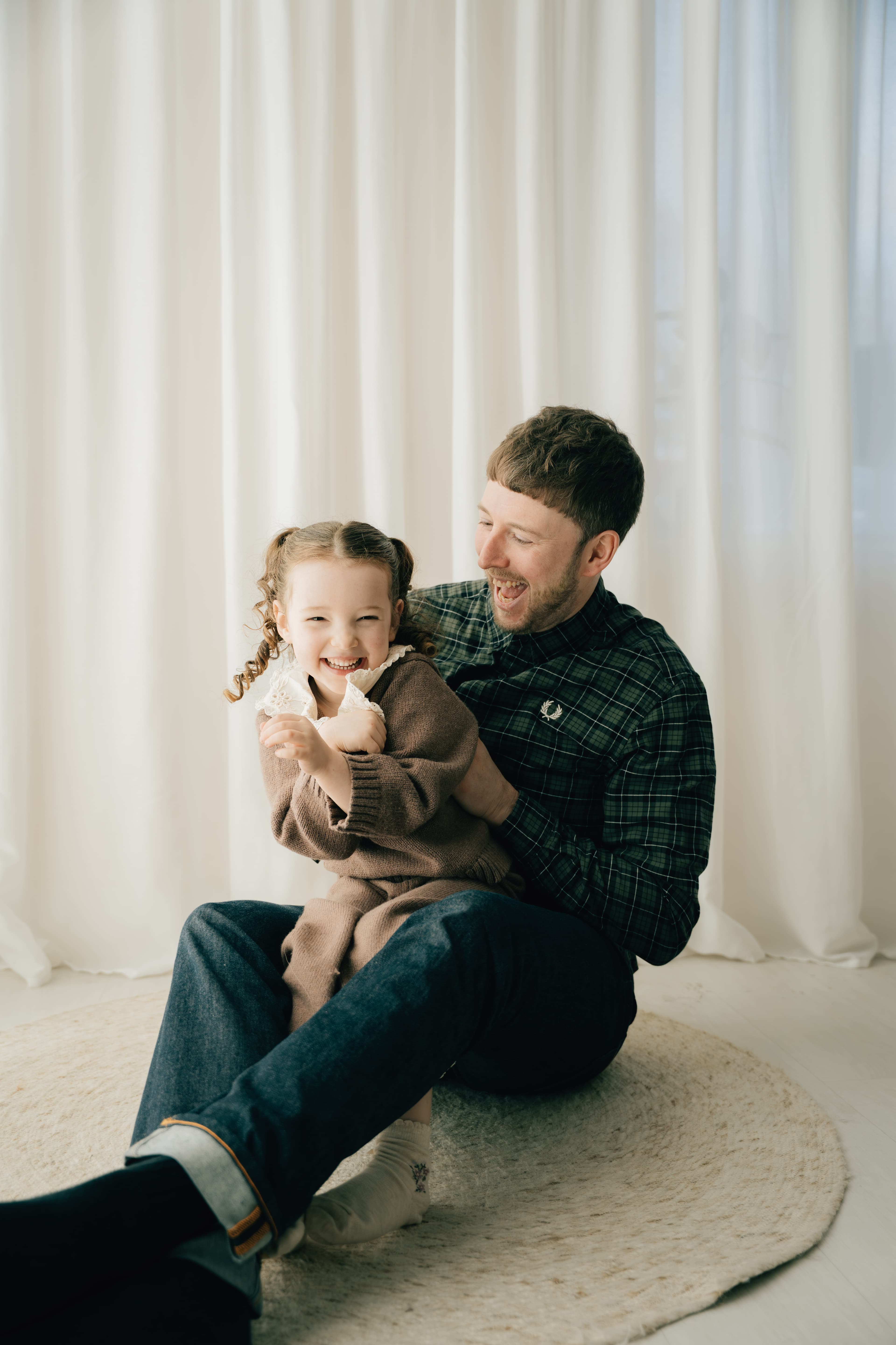 Family photography by Tina Hevingham, image 4