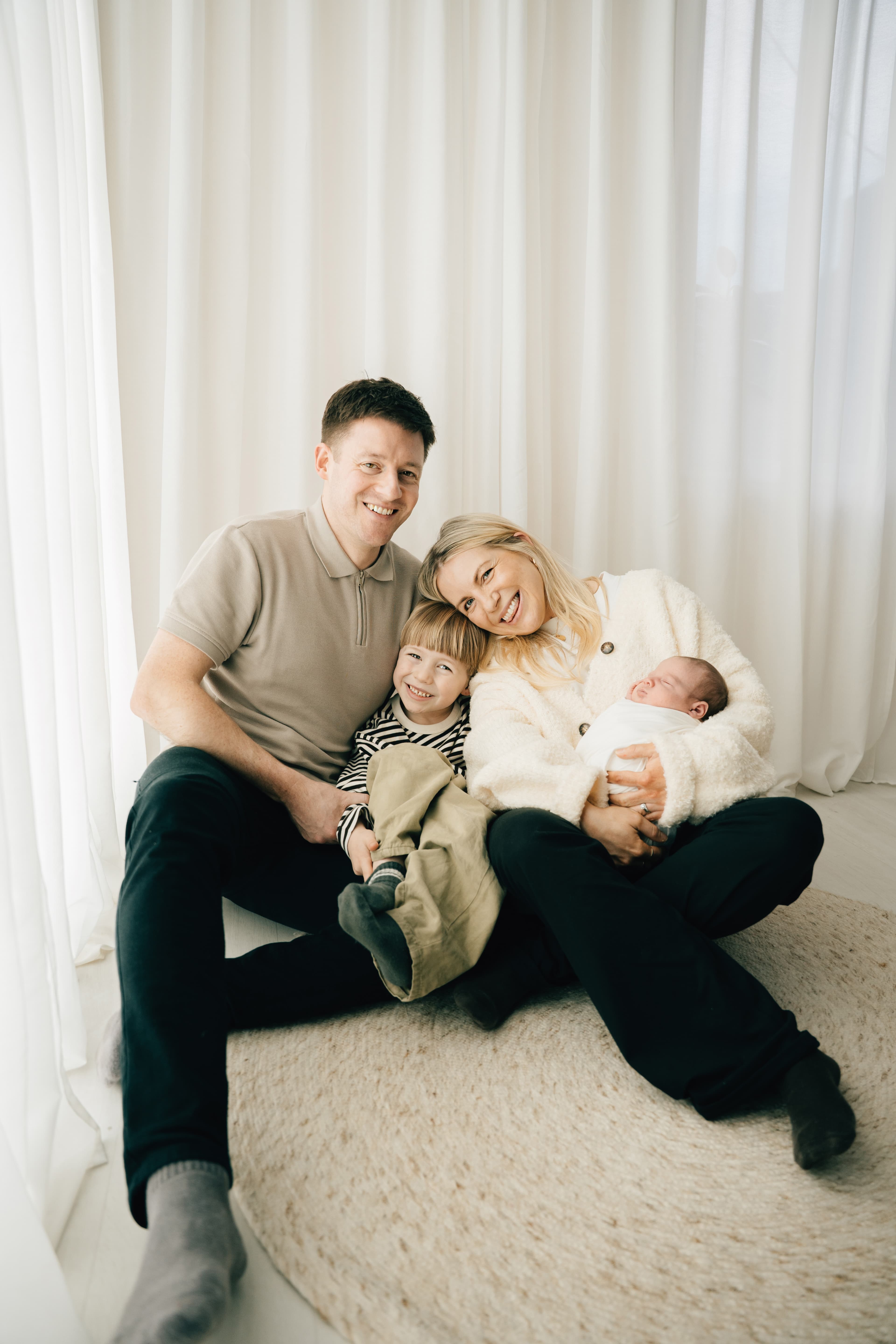 Family photography by Tina Hevingham, image 6
